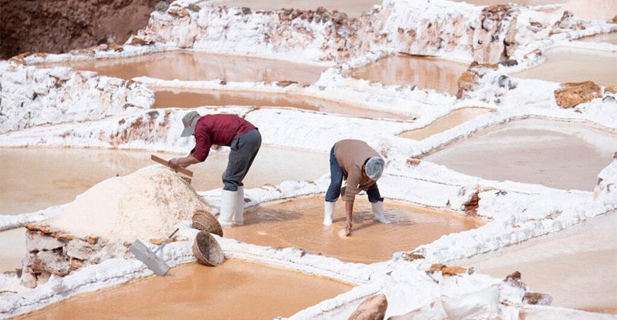 sal de Maras de Cusco Perú producto emblemático en los Premios Summum 2024
