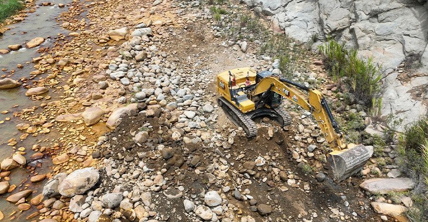 Inician trabajos de limpieza y descolmatación del río Moche en La Libertad Perú