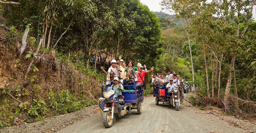 Mejoraron 13.69 kilómetros de camino vecinal en Sivia Ayacucho Devida Perú