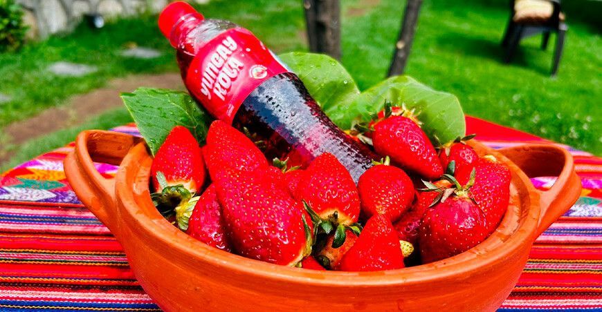 gaseosa Yungay Kola con fresas de Ancash Perú