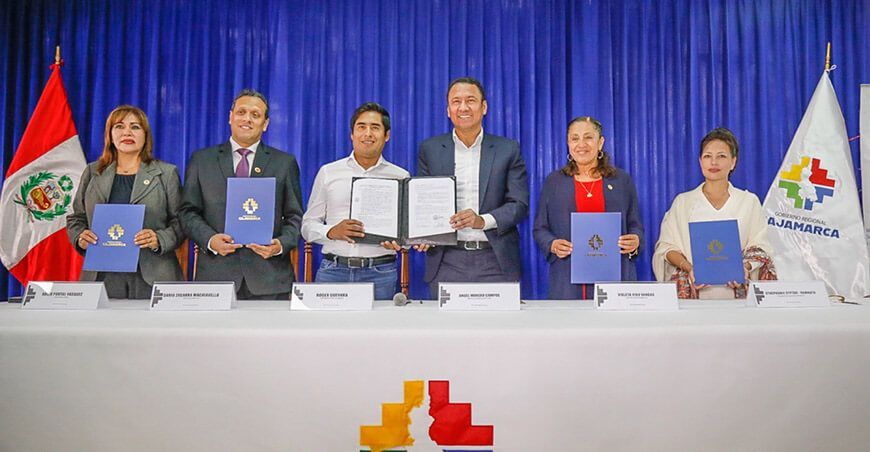 Midagri firma acuerdo para ejecutar proyectos de riego en Cajamarca