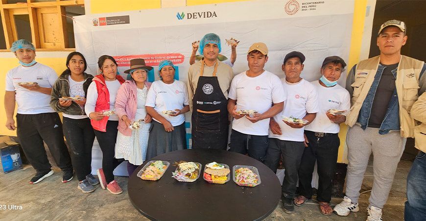 Piscicultoras aprenden a preparar innovadoras recetas con trucha y paco con asistencia de Devida Perú