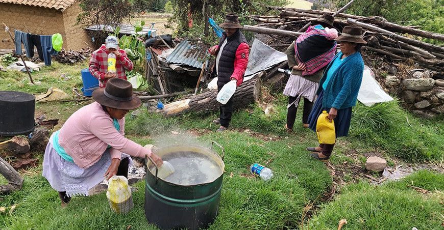 Familias de La Mar se capacitan en elaboración de biocidas Ayacucho Perú