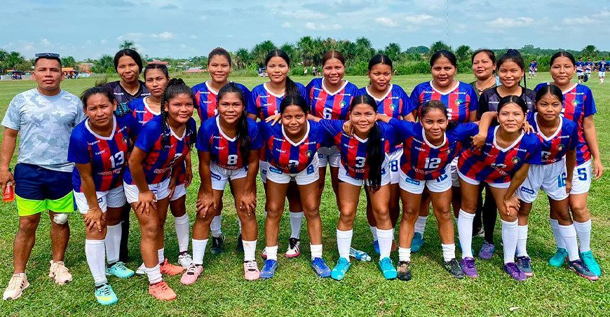 Campeonato de fútbol intercomunidades de palmicultora Ocho Sur Ucayali Perú