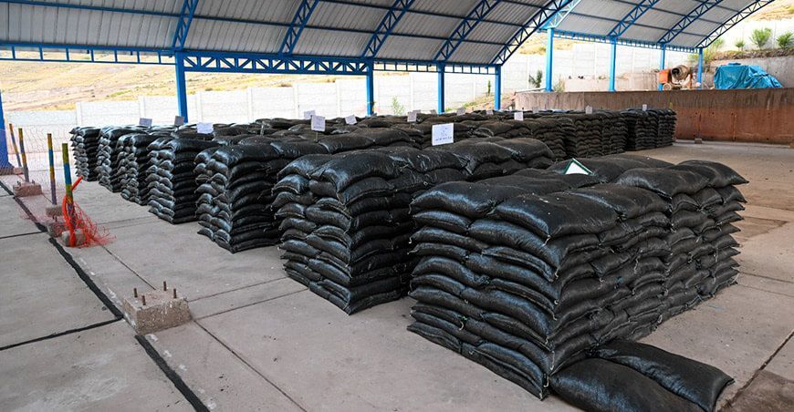 comunidad de Ccorao Cusco producen compost abono natural