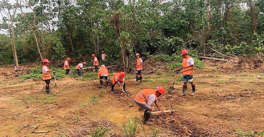 trabajos de mantenimiento en la infraestructura vial San Martín Perú Foncodes