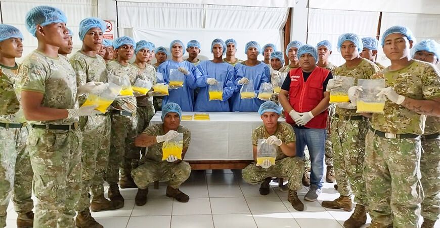 Jóvenes del Batallón de Selva Tacna N.° 27 Cabo Pantojaaprenden a dar valor agregado a frutas amazónicas y huevo de taricaya Loreto ITP Perú