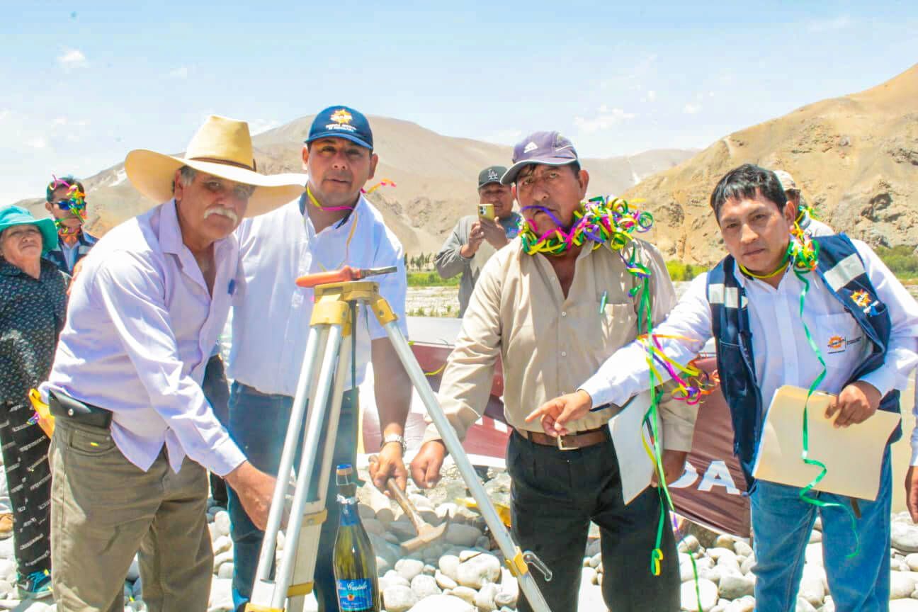 Culminan obras de defensa ribereña para proteger cultivos en el valle del Tambo Arequipa Perú