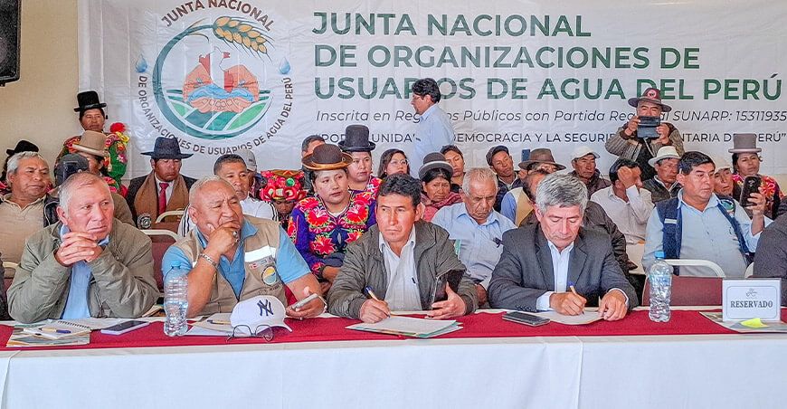 Midagri y organizaciones de usuarios de agua impulsan el desarrollo del sector agrario