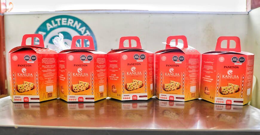 Comunidades indígenas lanzan panetón artesanal con café y chispas de chocolate Junín Perú Devida