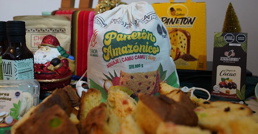 Suritón Un panetón a base de harina de suri, camu camu y aguaje
