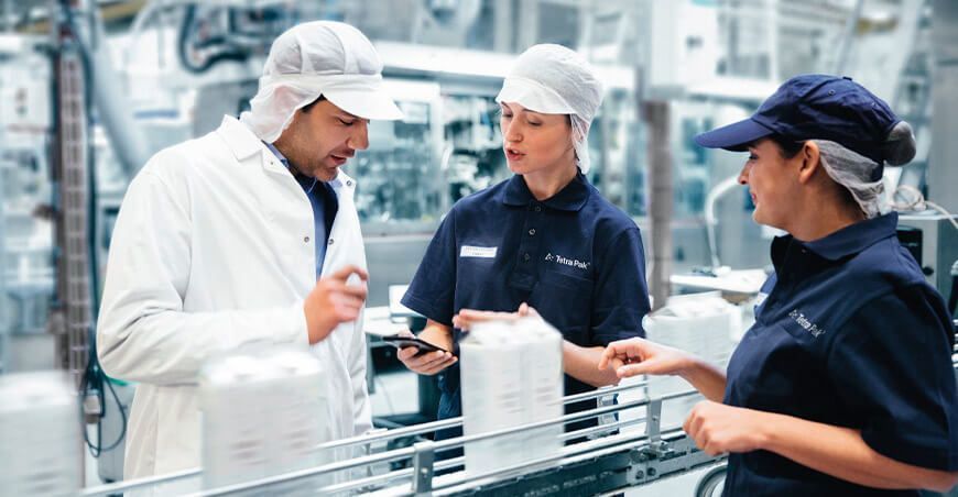 Cuáles son los principales desafíos ambientales que enfrenta la industria alimentaria Tetrapak Perú