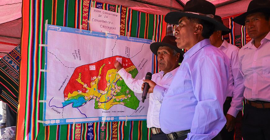 Equipan a comités comunitarios para mejorar la gestión ante desastres en Azángaro Puno
