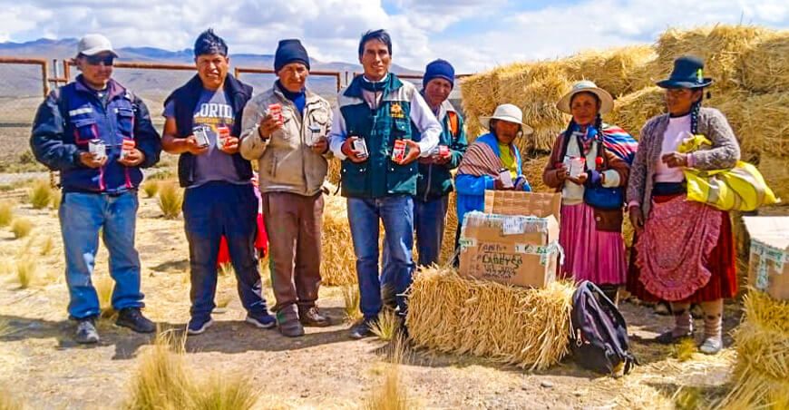 Entregan vitaminas y antibióticos a ganaderos para mitigar efectos del clima Arequipa Perú