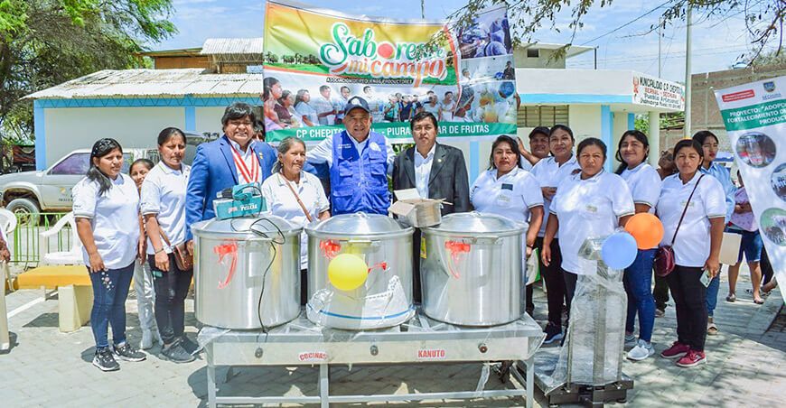 Entregaron equipos y ganado para impulsar el agro y la ganadería en Sechura