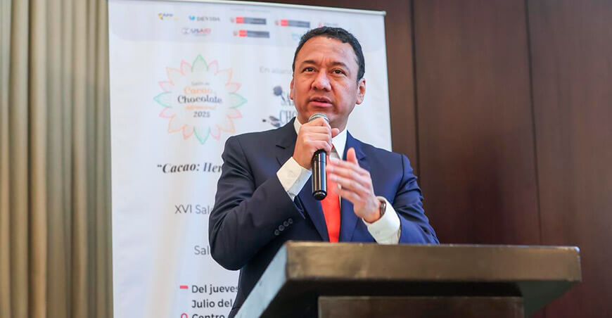 ministro de Desarrollo Agrario y Riego, Ángel Manero Campos