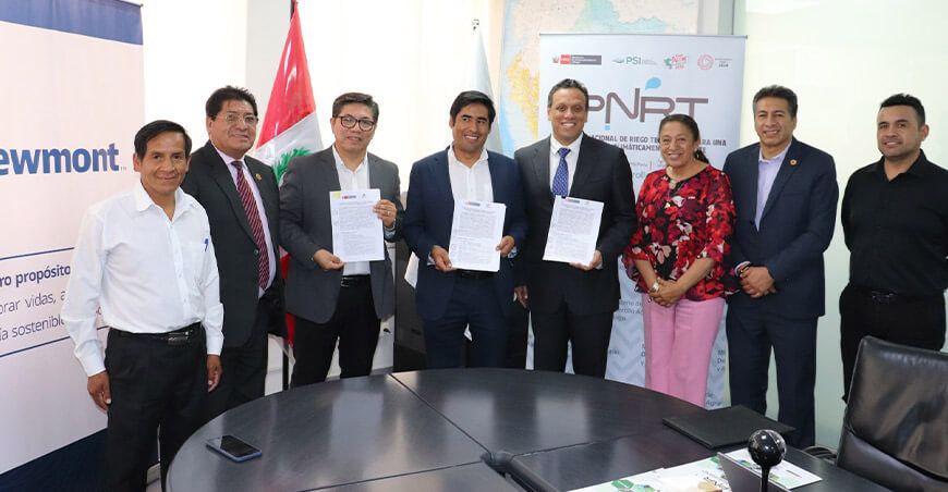 PSI firma convenio para construir presas y potenciar el agro Cajamarca Perú
