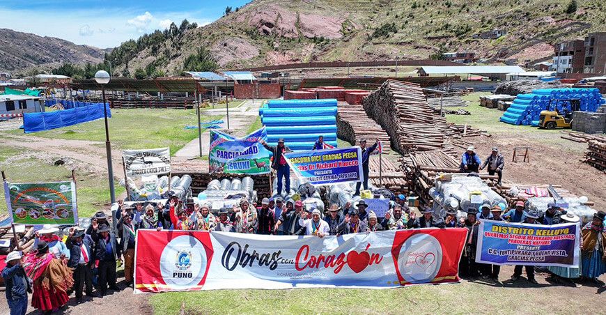 Entregan materiales para mejorar el manejo de pastos en Puno productores Pecsa