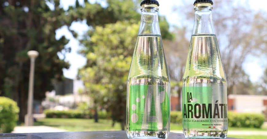 Estudiantes de la UNALM lanzan “La Aromática”, gaseosa natural hecha con hierbas peruanas