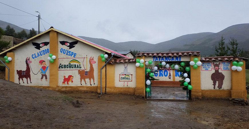 Agro Rural cobertizos alpacas ovinos Cusco Perú 