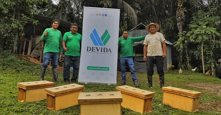 Devida fortalece la apicultura apícola crianza de abejas y miel Vraem