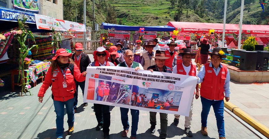 Hogares usuarios del proyecto Haku Wiñay ganaron fondos para desarrollar emprendimientos rurales Moquegua Perú
