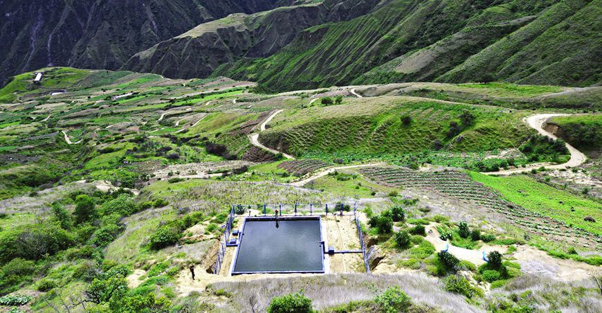 Obra de riego Champanya Huancavelica Perú
