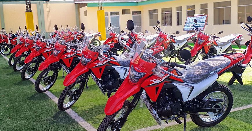 Tacna fortalece la infraestructura agraria y el Proyecto Olivo con entrega motos