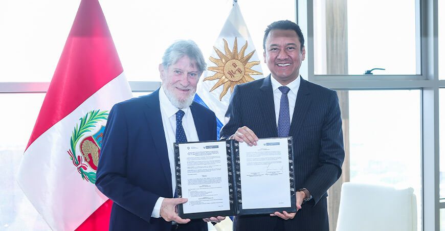 Perú y Uruguay firman acuerdos para fortalecer el desarrollo agrario