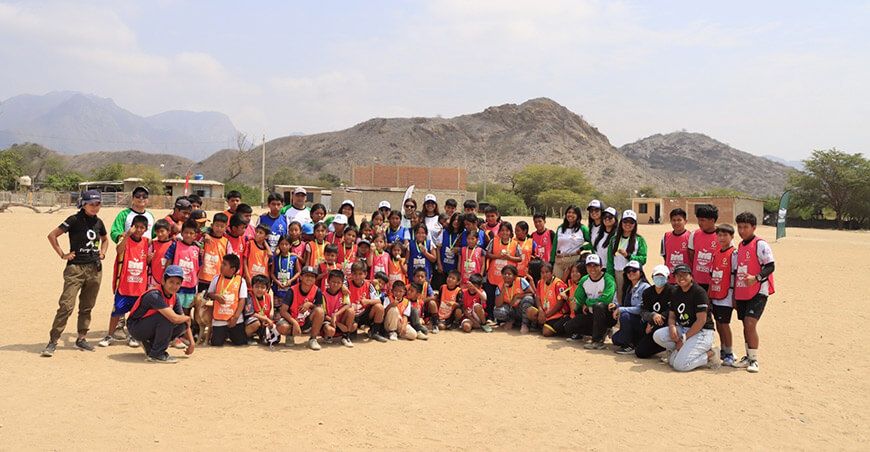 Hortifrut Perú transforma vidas de niños, niñas y adolescentes con el programa Fútbol Más