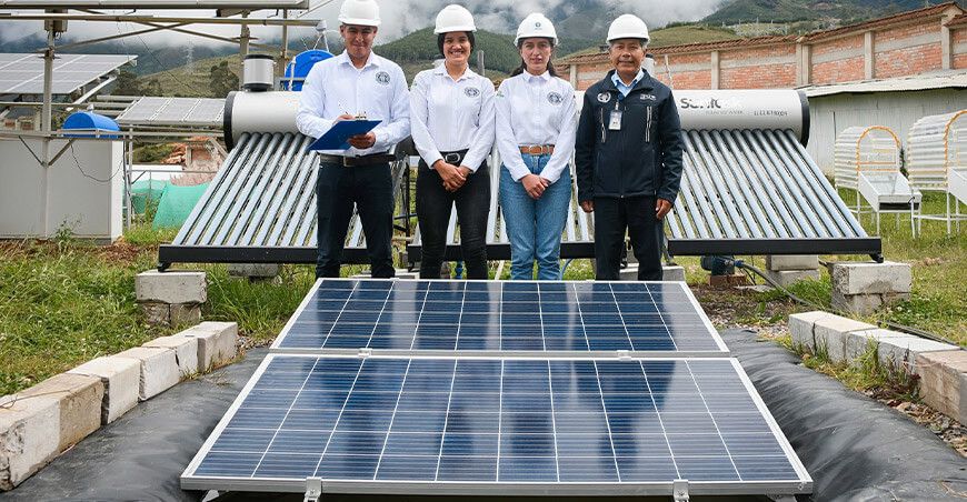 UNTRM impulsa investigación en sistemas fotovoltaicos flotantes