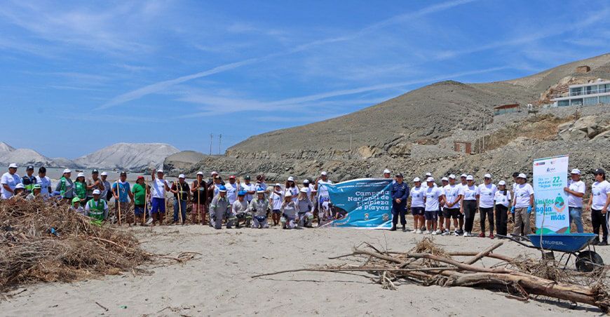 ANA inicia Semana del Agua con jornada de limpieza en la playa Los Chimús Ancash Perú