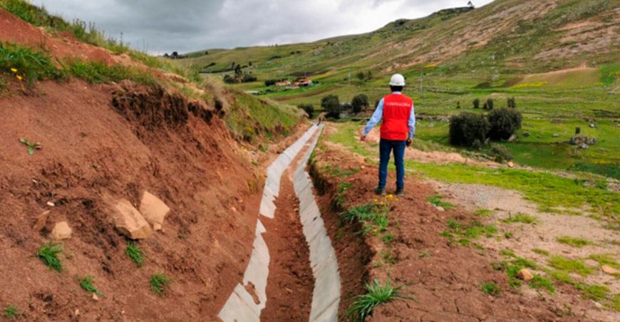 Contraloría advierte riesgos en obra de canal de riego en Jauja Junín Perú