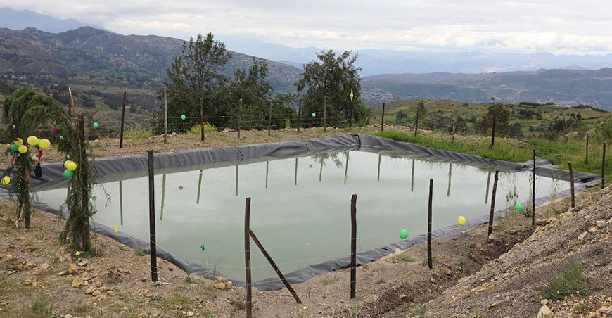 reservorios con el programa de Siembra y Cosecha de Agua Cajamarca Perú