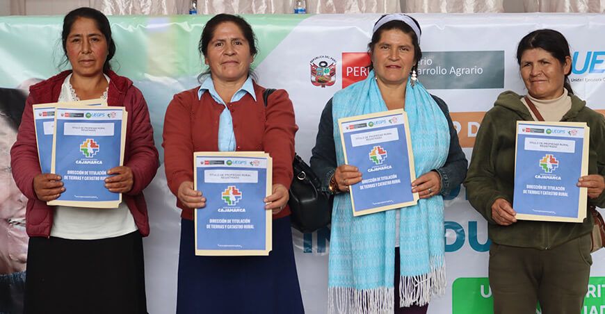 Entregaron 568 títulos de propiedad rural en Chadin y Paccha en Cajamarca Perú