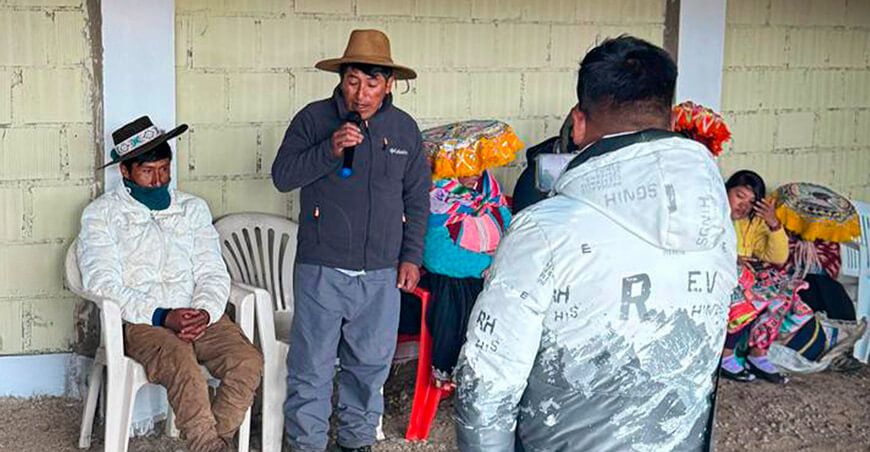 Agro Rural entregó cobertizos a ganaderos de la comunidad campesina de Pacchanta Alta de Cusco Perú 