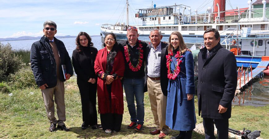 Aquabus T85, la primera embarcación de investigación que funciona exclusivamente con energía solar, Lago Titicaca