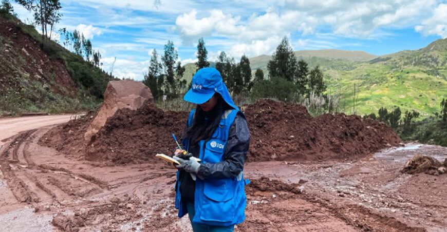 IGP evalúa zonas críticas por deslizamientos en la provincia de Paruro Cusco Perú