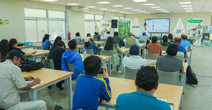 INIA certificó a productores como técnicos en elaboración de abono orgánico Perú