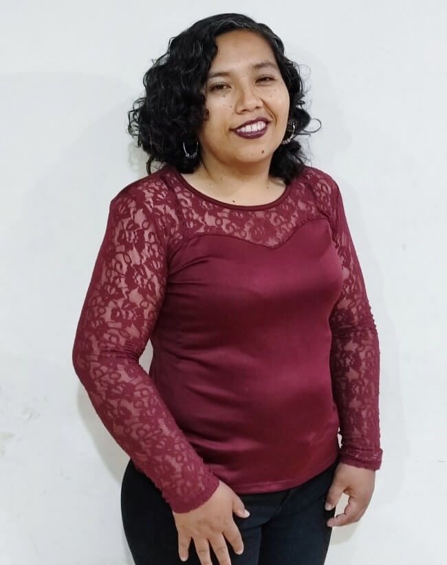 Magíster e ingeniera Daphne Rossana León Mogrovejo