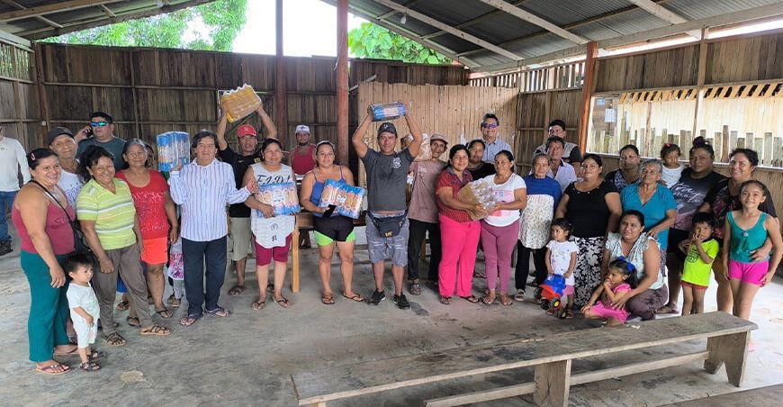 Ocho Sur dona más de 18 toneladas de víveres a comunidades de Nueva Requena Ucayali Perú