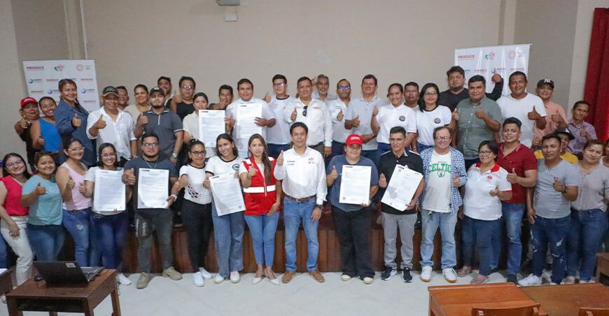 Loreto: Sanipes entregó 14 títulos habilitantes a operadores de pesca y acuicultura en Loreto