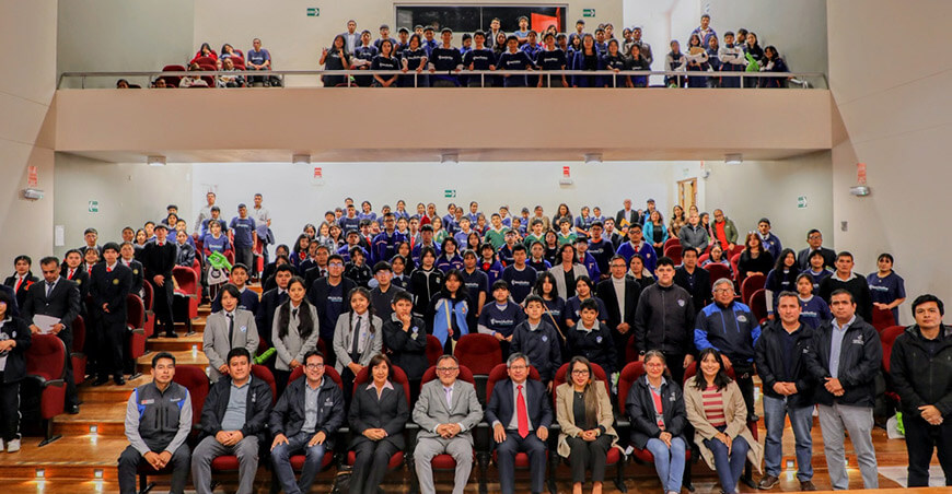Primer Encuentro Regional de Clubes de Ciencia y Tecnología reunió a más de 250 alumnos y docentes Ancash Perú Concytec