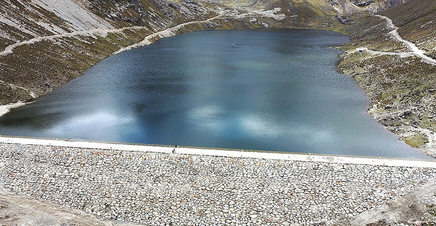 represa Cochatupe Yauyos Lima Perú