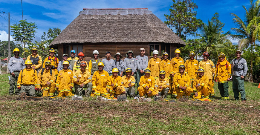 Parque Nacional del Manu celebra su 52 aniversario graduando a 25 nuevos combatientes forestales