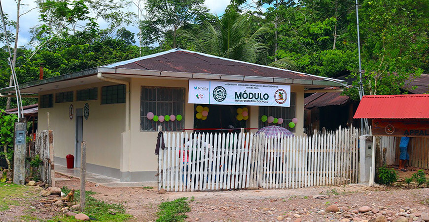 Devida entregó renovada planta de transformación de cacao a asociación de Palcazú Pasco Perú