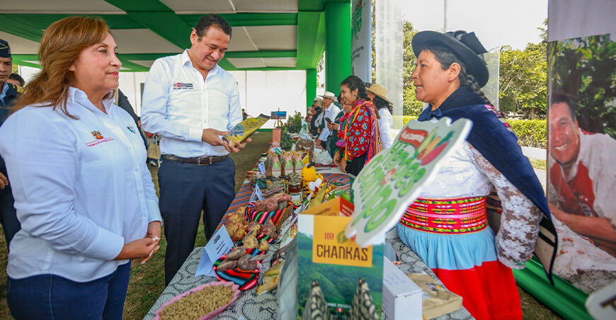 El gobierno avanza con obras y acciones el desarrollo del agro

