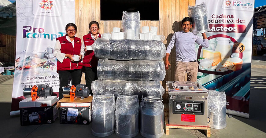 Entregaron bienes para fortalecer la producción de quesos madurados en Lari Arequipa Perú