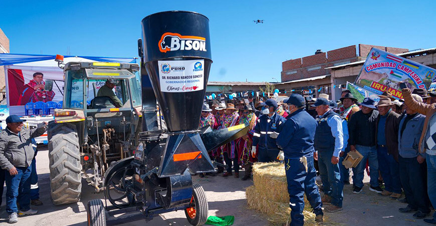 Culminan entrega de 90 molinos picadoras a ganaderos de Puno