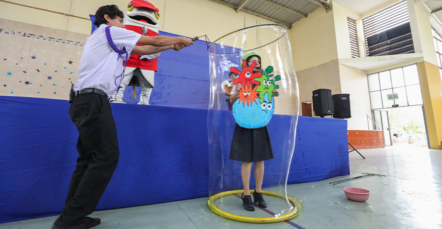 Sanipes nombró a 12 líderes escolares para promover la inocuidad alimentaria Lima Perú